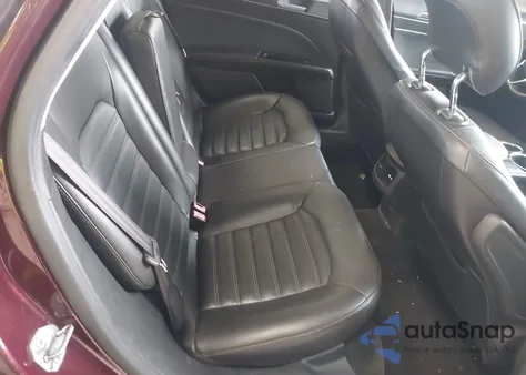 2013 Ford Fusion Hybrid Se z USA, uszkodzony, nr VIN 3FA6P0LU2DR178539